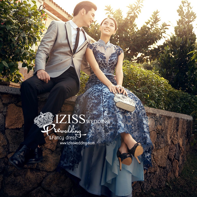 PW318 - **พร้อมส่งเฉพาะชุดผู้ชาย** ชุดคู่ถ่ายพรีเวดดิ้ง (prewedding dress) & ชุดแต่งงานแฟนซี (Fancy wedding dress)ชายหญิง "ธีมสีน้ำเงิน"