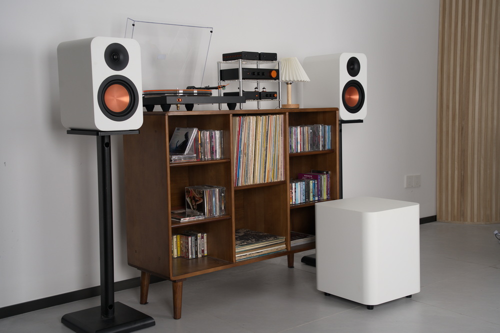 Fosi Audio SW10 ซับวูฟเฟอร์แอคทีฟประสิทธิภาพสูง ฟังก์ชันที่ลงตัวสำหรับระบบเสียงภายในบ้านยุคใหม่ ประกันศูนย์ไทย