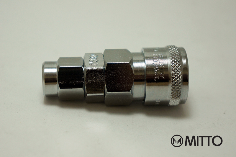 20 SAH ใช้กับท่อ PU 6.5x10 mm.(แบบน็อตล็อค) NUT COUPLER SOCKET
