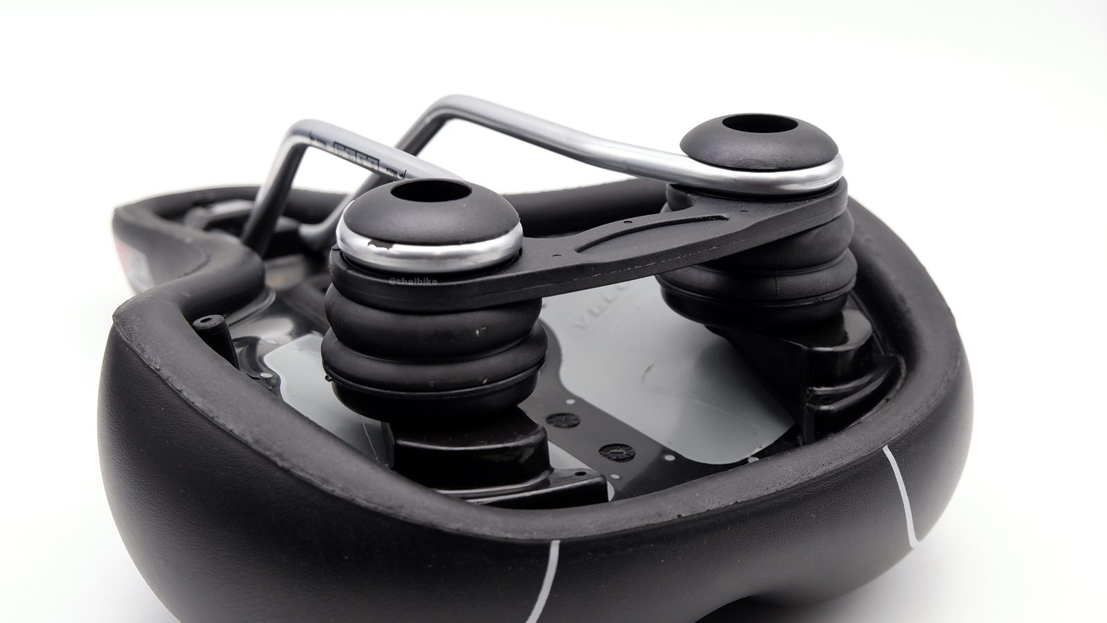 อานเจลจักรยาน ENDZONE รุ่น J4 ขนาด 27.5X21CM รุ่นหนานุ่ม มีสปริง