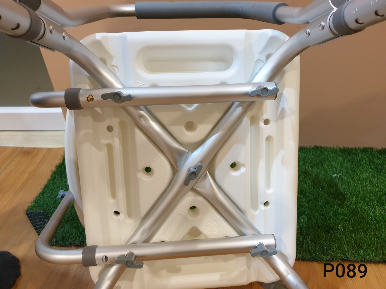 เก้าอี้นั่งอาบน้ำผู้ป่วย/เก้าอี้นั่งอาบน้ำผู้สูงอายุ