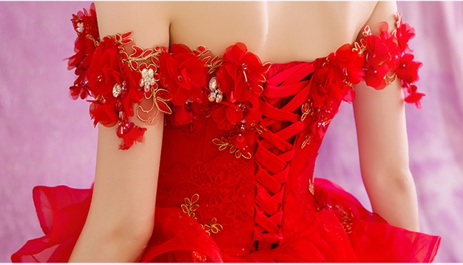 PW408- **พร้อมส่งหางปกติ/พรีออเดอร์หางยาว**ชุดคู่ถ่ายพรีเวดดิ้ง (prewedding dress) & ชุดแต่งงานแฟนซี (Fancy wedding dress)ชายหญิงสไตล์เจ้าชายเจ้าหญิง "ธีมสีแดง"