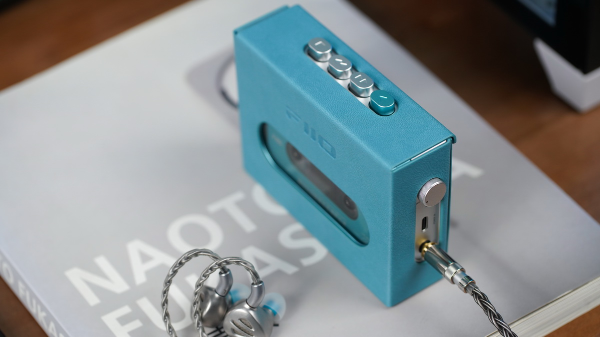 FiiO CP13 เครื่องเล่นเทปคาสเซ็ทพกพาสไตล์ RETRO (ซาวด์อะเบาท์) คุณภาพสูง