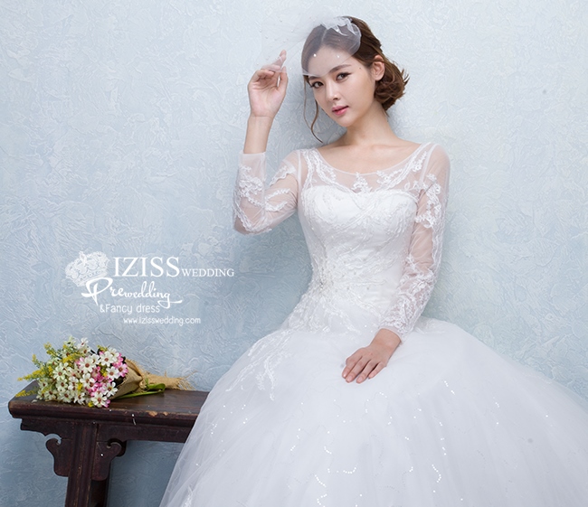 BR124 **พรีออเดอร์**ชุดแต่งงาน&ชุดเจ้าสาวแบบยาวสีขาวเกรดพรีเมี่ยม เปิดไหล่ มีแขน หรูหราน่ารัก สวยโดดเด่นไม่ซ้ำใคร