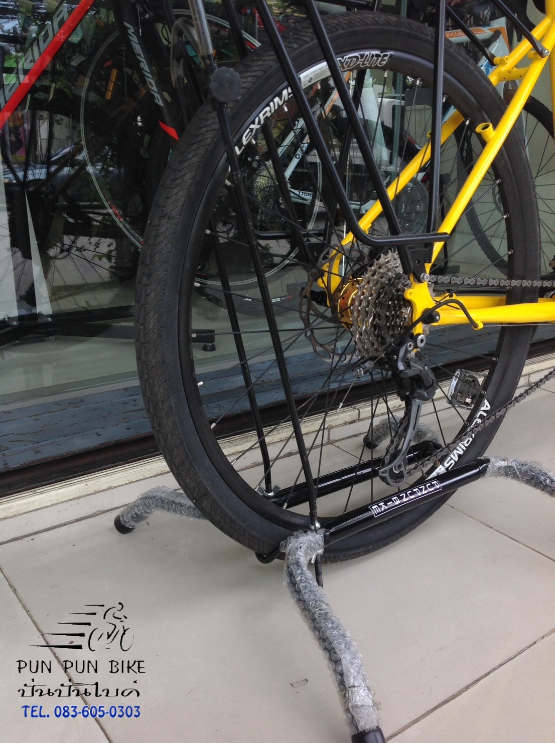 ACC033S แท่นจอดจักรยานวางตั้ง