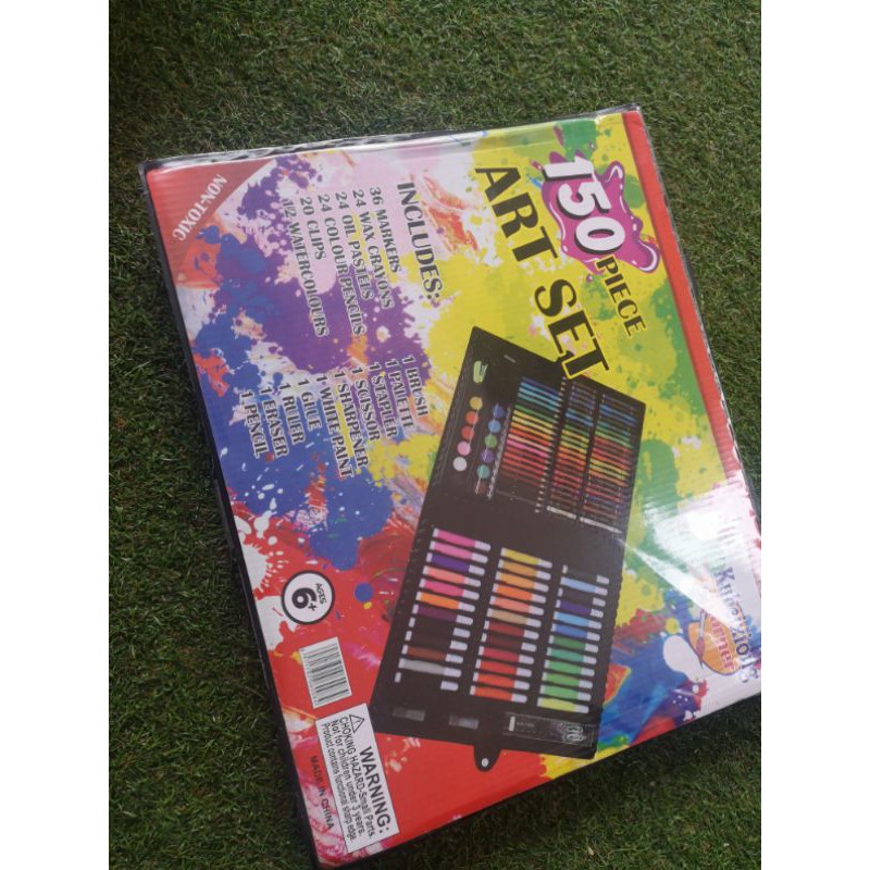 ชุดดินสอสี เซตเครื่องเขียน 168 ชิ้น