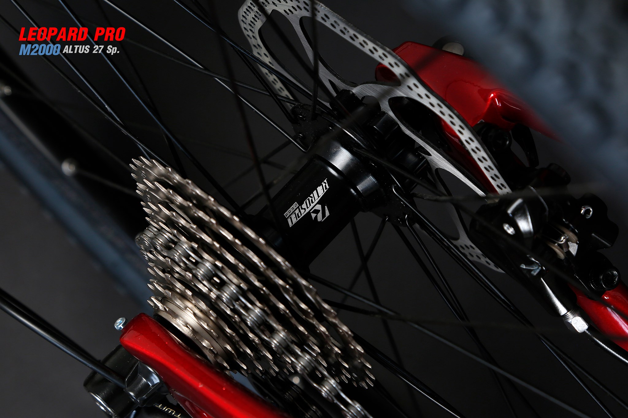 จักรยานเสือภูเขาคาร์บอน รุ่นใหม่จาก Twiter Bike รุ่น LEOPARD PRO M2000