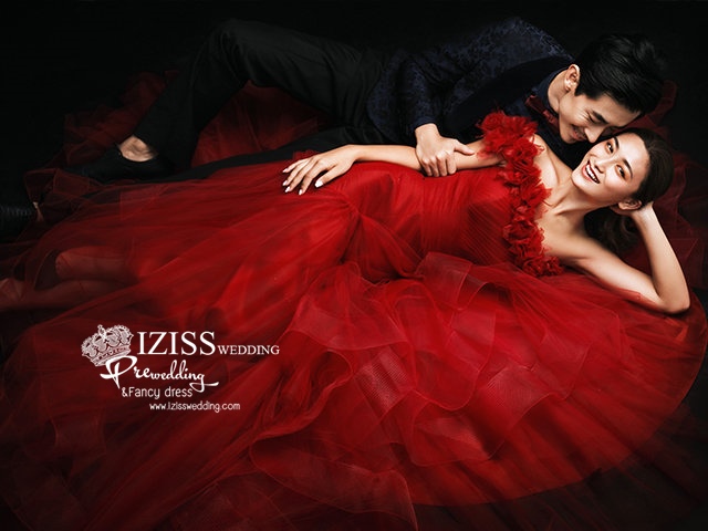 PW453- **พรีออเดอร์*ชุดสีแดงหางปลา ชุดยกน้ำชา ชุดถ่ายพรีเวดดิ้ง (prewedding dress) & ชุดแต่งงานแฟนซี (Fancy wedding dress) "ธีมสีแดง"