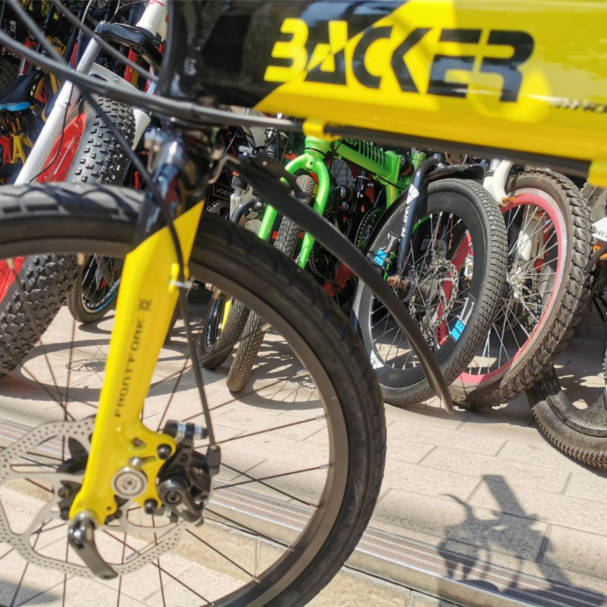 บังโคลนรถจักรยานพับ ล้อ 20 นิ้ว แบบปลดเร็ว Easydo Finger F1-115FR