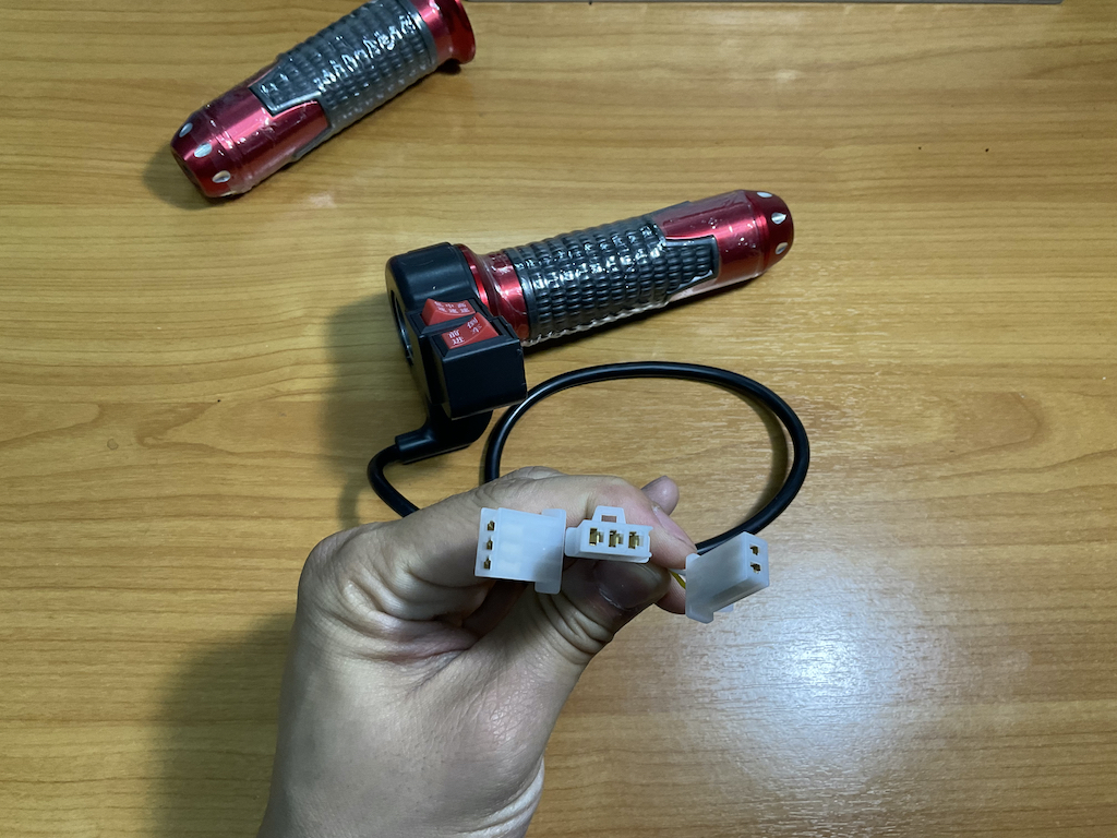 คันเร่งจักรยานไฟฟ้า สามล้อไฟฟ้า มีเกียร์ 3 สปีด มีปุ่ม ถอยหลัง