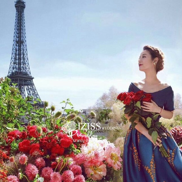 PW563- **พรีออเดอร์ค่ะ**ชุดคู่ถ่ายพรีเวดดิ้ง (prewedding dress) & ชุดแต่งงานแฟนซี (Fancy wedding dress)ชายหญิง "ธีมสีน้ำเงินฟ้า"