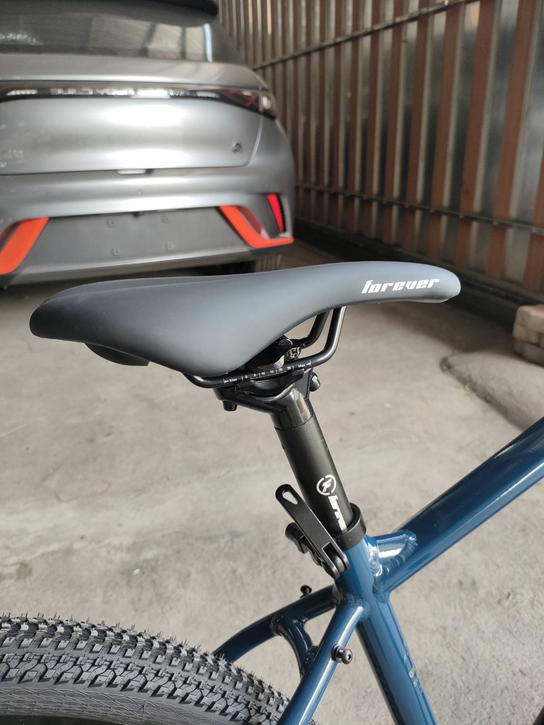 FOREVER จักรยานเสือภูเขา เฟรมอลูมิเนียม ล้อ 27.5" เกียร์ Shimano 24 สปีด ดิสเบรก แกนปลดเร็วหน้า-หลัง