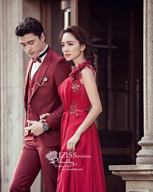 ST017 **พร้อมส่ง**สูทผู้ชายสีแดงแขนยาว พร้อมกางเกง ชุดสูทเจ้าบ่าว สูทแฟนซี ถ่ายพรีเวดดิ้ง & ชุดแต่งงานแฟนซี (Fancy wedding dress) สูทผู้ชายสีแดง