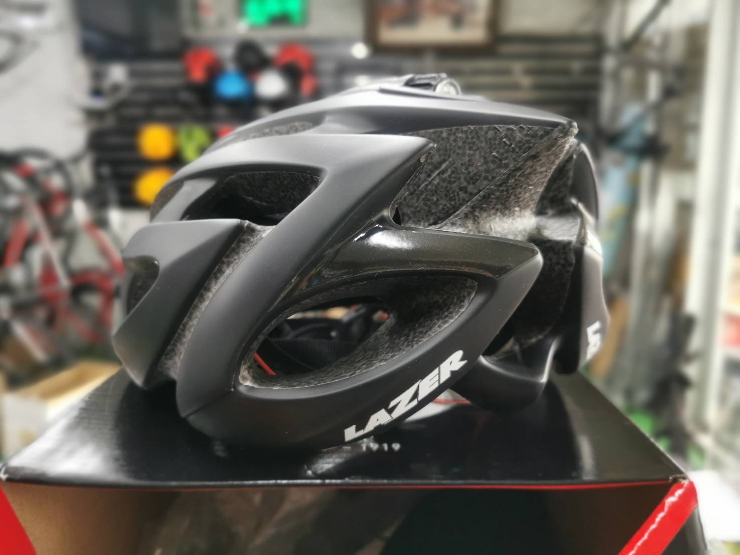 หมวกกันน็อคจักรยาน LAZER รุ่น 02