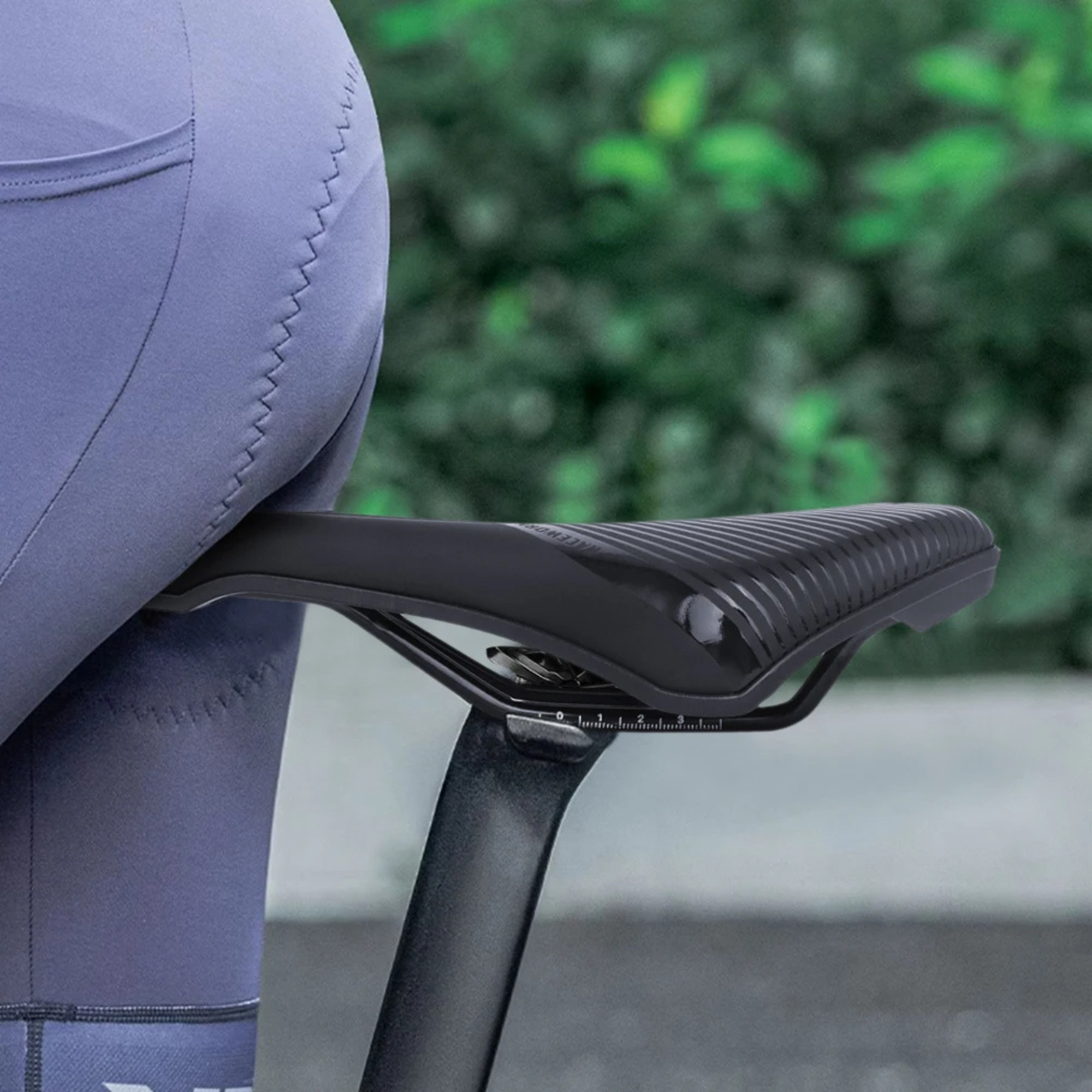 เบาะจักรยาน Ultralight RACEWORK - น้ำหนักเบา เพิ่มความสบาย ปั่นได้ทุกเส้นทาง