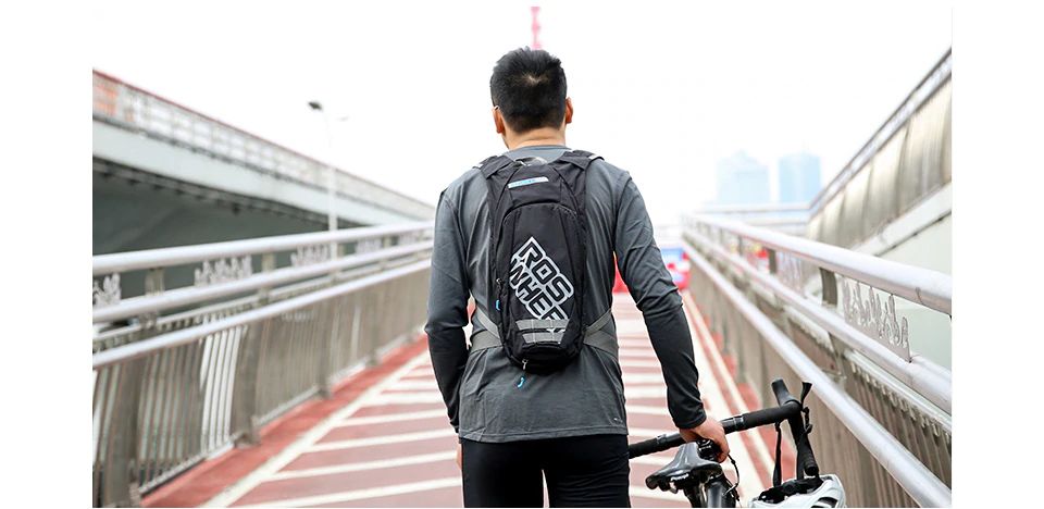 เป้น้ำพร้อมถุงน้ำปั่นจักรยาน เดินป่า ROSWHEEL พิเศษ แถมฟรีถุงน้ำ