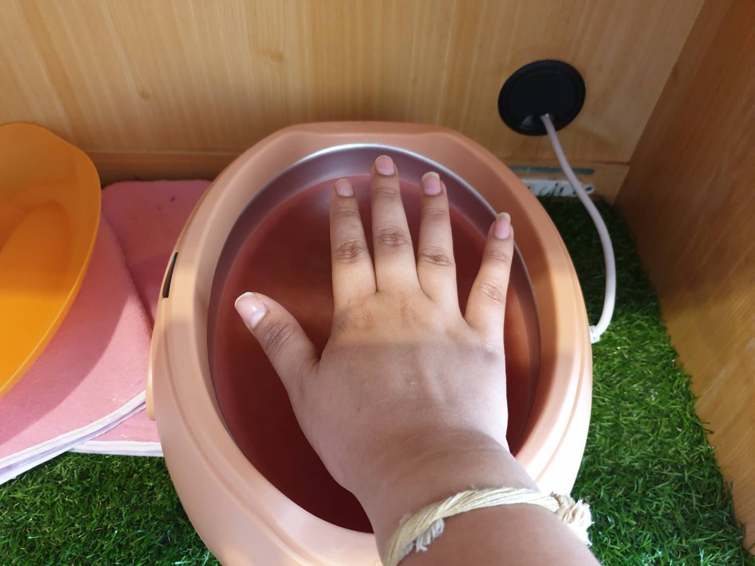 พาราฟินสำหรับกายภาพบำบัด (Paraffin Therapy)