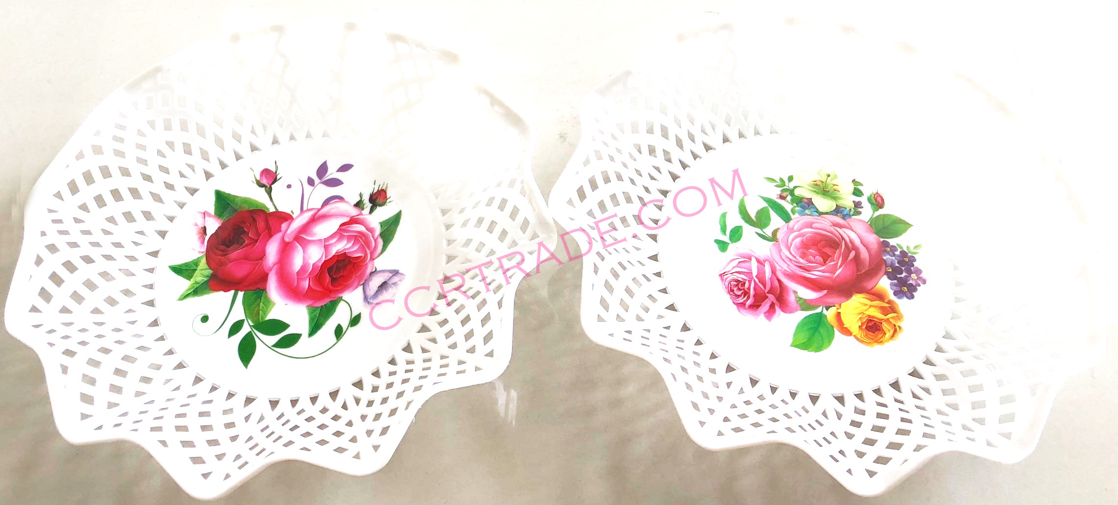 ตะกร้าขอบฉลุหยัก ลายดอกไม้ 28 ซม.