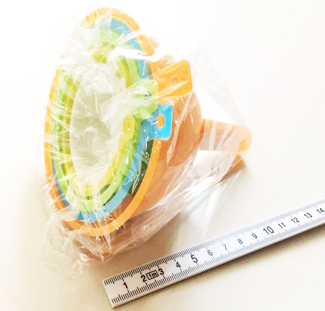 กรวย 5 ชิ้นสีสด(มีรูแขวน) 14 ซม.