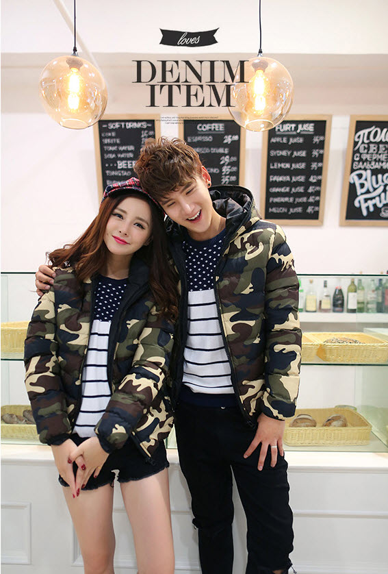 เสื้อกันหนาวลายทหาร เสื้อโค้ท แจ๊กเก็ตกันหนาว สีเขียวลายพราง แขนจั๊ม มีฮู้ด ซิปหน้า