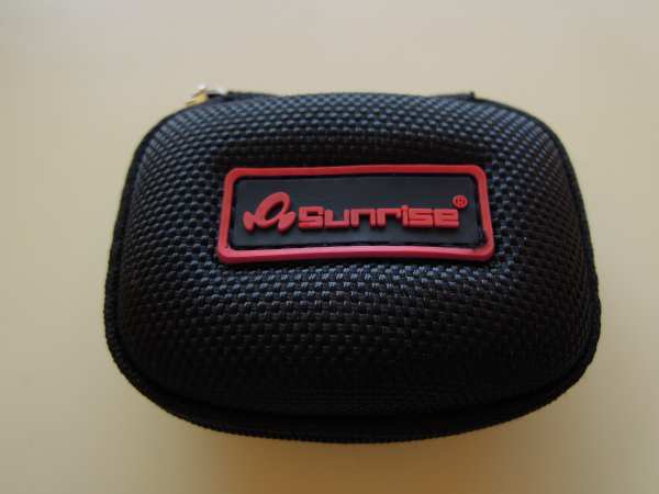 ขายหูฟัง Sunrise Charm3 หูฟังดีไซน์เท่ห์ฟ้า-ขาว บอดี้โลหะ Soundstageกว้างขวางโอ่อ่า เบสเก็บตัวไว สายแบนขาวฟ้าสวยงาม