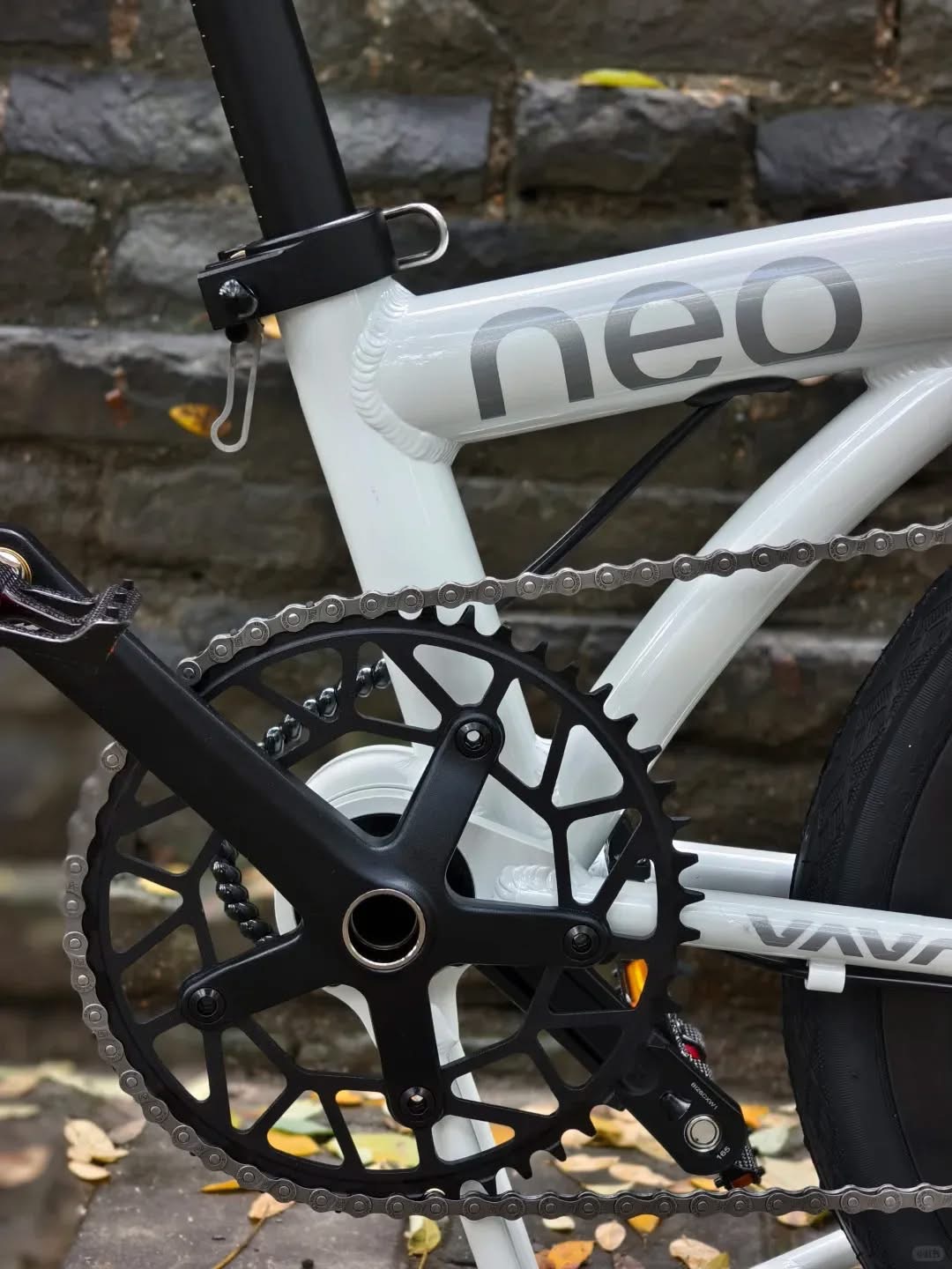 Java : NEO จักรยานพับได้ แบบม้วนหาง 9 สปีด ดิสเบรกน้ำมัน น้ำหนักเบา