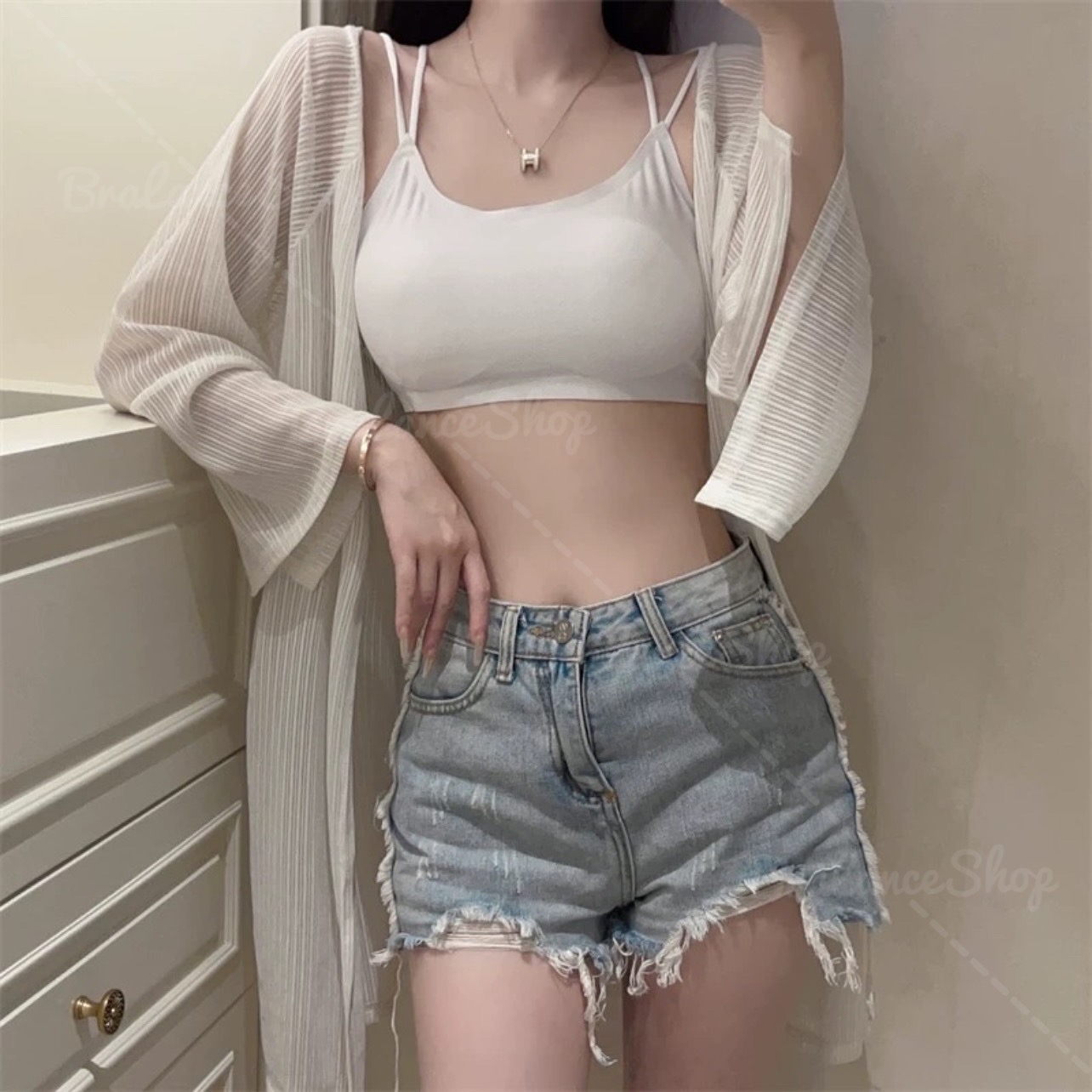 BLS✿105 เสื้อสายเดี่ยวแฟชั่น หลังไขว้