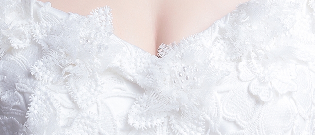 BR182 **พรีออเดอร์**ชุดแต่งงาน&ชุดเจ้าสาวแบบยาวสีขาวเกรดพรีเมี่ยม เปิดไหล่ มีแขน หรูหราน่ารัก สวยโดดเด่นไม่ซ้ำใคร