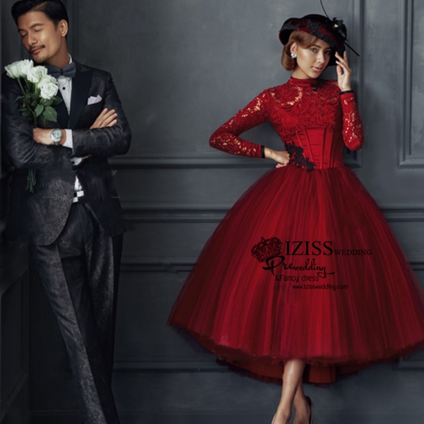 PW480- **พรีออเดอร์**ชุดแต่งงานแฟนซี ชุดเดรสสีแดง ชุดถ่ายพรีเวดดิ้ง (prewedding dress) & ชุดแต่งงานแฟนซี (Fancy wedding dress) "ธีมสีแดง ดำ"