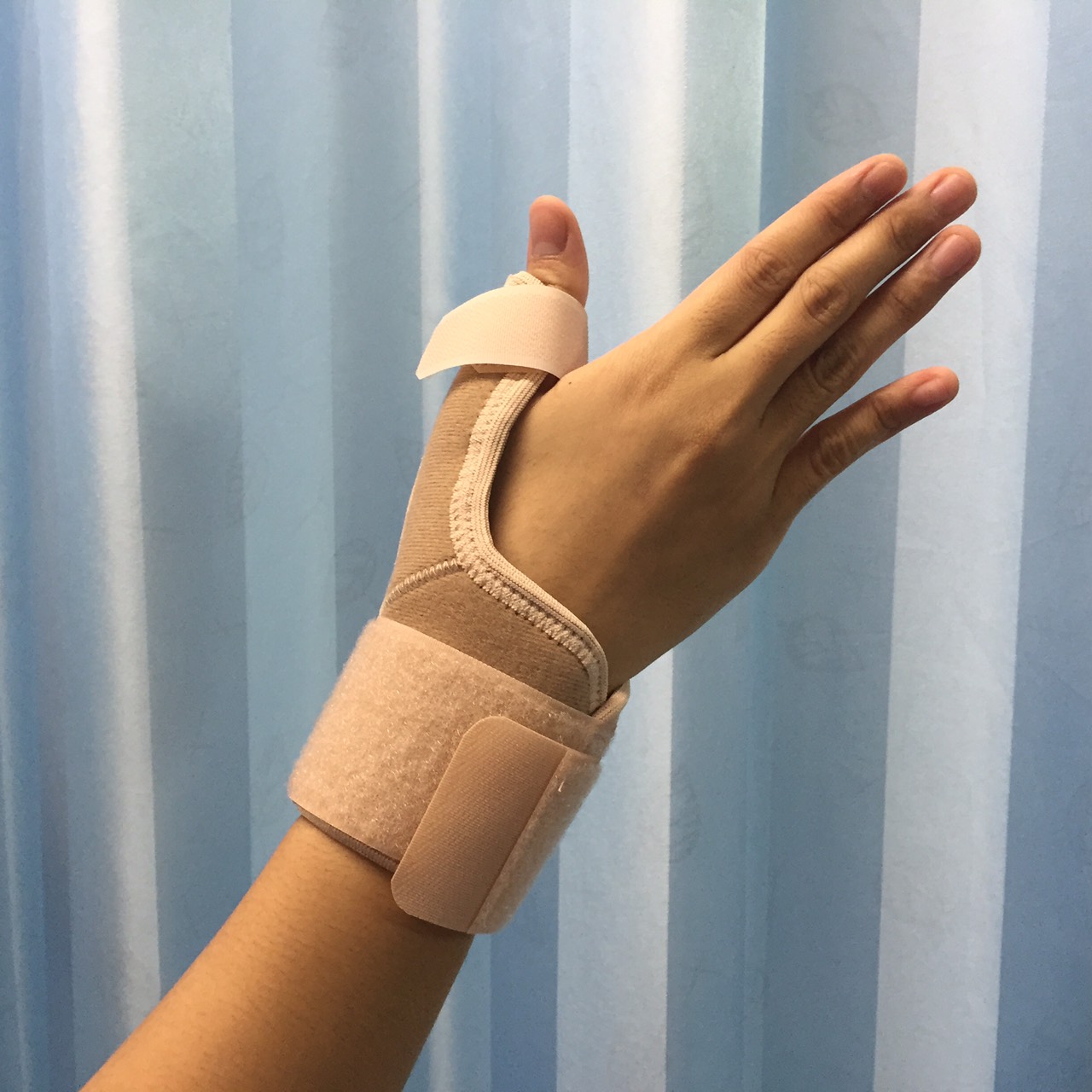 อุปกรณ์พยุงนิ้วหัวแม่มือ พยุงนิ้วหัวแม่มือและข้อมือ พยุงนิ้วหัวแม่มือ ที่พยุงนิ้วมือ อุปกรณ์พยุงข้อมือหรือนิ้ว [Wrist / Thumb Support]