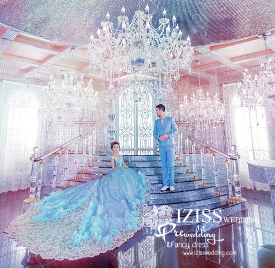 PW250 - **เลิกผลิตค่ะ** ชุดคู่ถ่ายพรีเวดดิ้ง (prewedding dress) & ชุดแต่งงานแฟนซี (Fancy wedding dress)ชายหญิง "ธีมสีฟ้า"