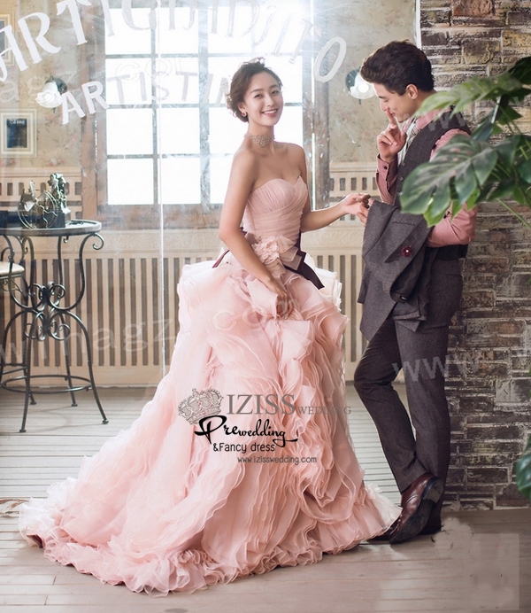 PW606- **พร้อมส่งชุดผู้หญิงค่ะ**ชุดถ่ายพรีเวดดิ้ง (prewedding dress) & ชุดแต่งงานแฟนซี (Fancy wedding dress)หญิง "ธีมสีโอโรส"