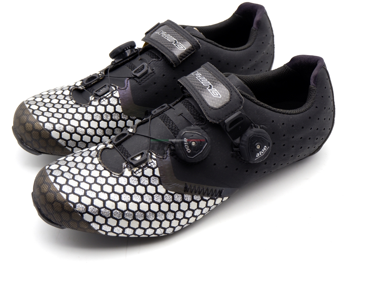 รองเท้าจักรยานเสือหมอบพื้นคาร์บอน X-WIND รุ่น K PRO ROAD