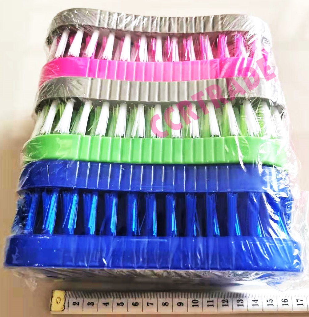 แปรงซักผ้าพลาสติก ขนสี 15.5 ซม.