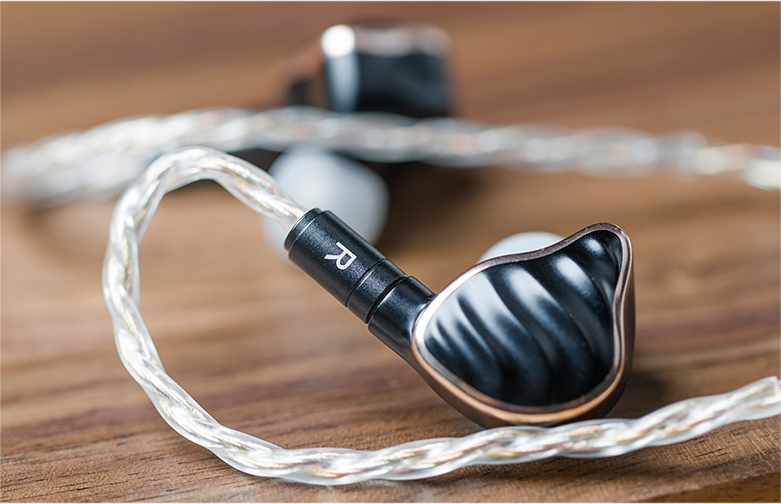 ขาย FiiO LC-RE สายหูฟังระดับ Hi-End ถัก 240 เส้น 4 แกน แบบ Litz Type 2 เปลี่ยนหัวแจ็คได้ 3 รูปแบบ