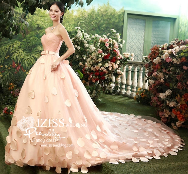 PW271 **พรีออเดอร์** ชุดคู่ถ่ายพรีเวดดิ้ง (prewedding dress) & ชุดแต่งงานแฟนซี (Fancy wedding dress)ชายหญิง "ธีมสีส้มโอโรส"
