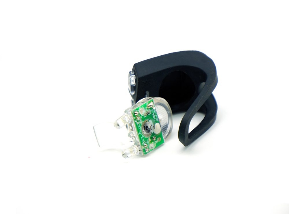 ไฟท้ายจักรยานแบบซิลิโคนใช้ถ่าน Cr2032 ได้ 2 อัน ไฟสีแดง+ไฟสีขาว ไฟจักรยาน