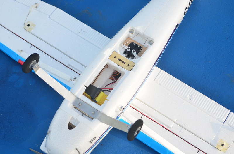 Cessna185F Skywagon (RTF) 1,000mm.ชุดพร้อมบิน