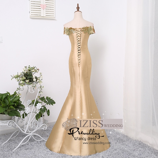 PW495 - **พร้อมส่งสีทอง สีแดงและสีฟ้าค่ะ** ชุดกี่เพ้าสีทอง ชุดคู่ถ่ายพรีเวดดิ้ง (prewedding dress) & ชุดแต่งงานแฟนซี (Fancy wedding dress)ชายหญิง "ธีมสีทอง"