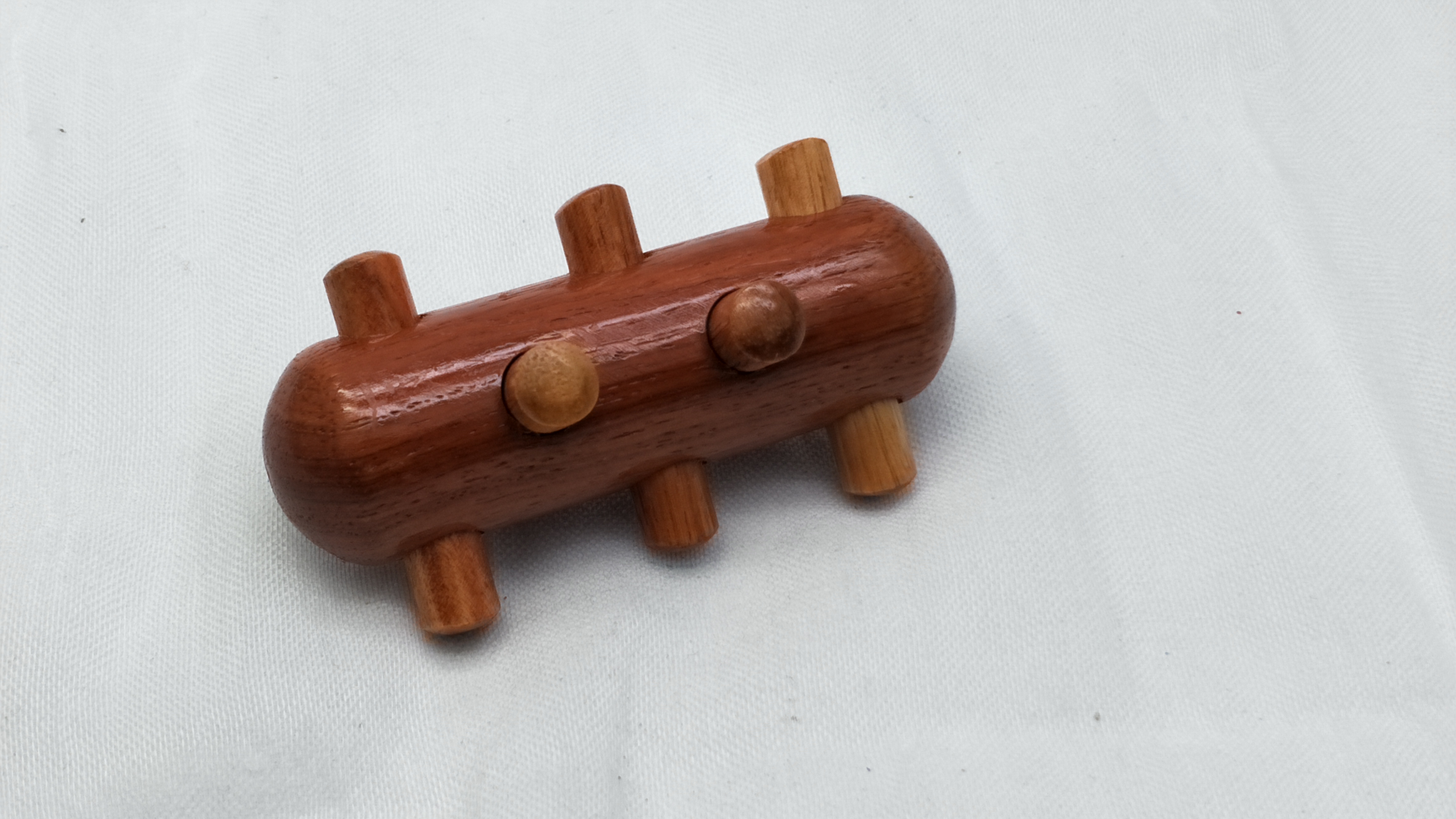 ไม้นวดฝ่ามือ หนามเตย