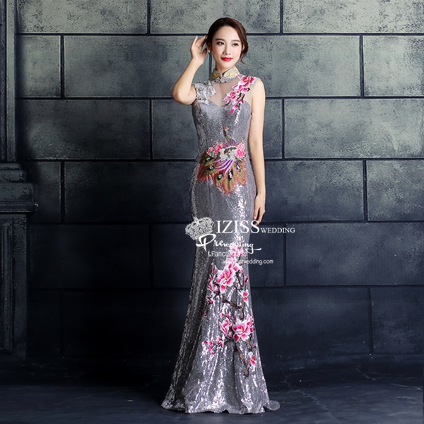 PW521- **พรีออเดอร์สีทอง**ชุดเลื่อมกี่เพ้ายาว ชุดยกน้ำชา ชุดถ่ายพรีเวดดิ้ง (prewedding dress) & ชุดแต่งงานแฟนซี (Fancy wedding dress) "ธีมสีเหลืองทอง"