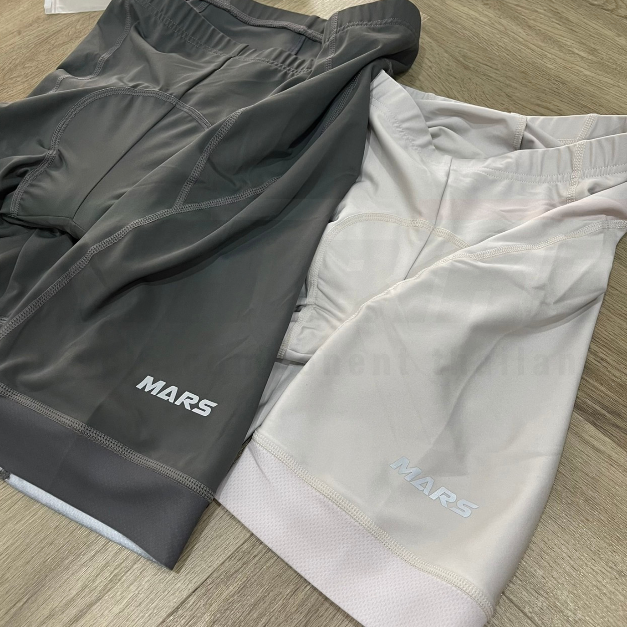 ผู้ชาย กางเกงปั่นจักรยานเสือหมอบ เสือภูเขา MARS ขอบขาเลเซอร์คัท เหมาะกับการปั่นทางไกล