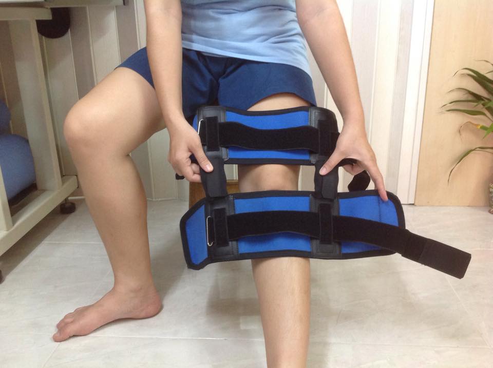 อุปกรณ์พยุงเข่าปรับองศาได้แบบสั้น ประคองเข่าปรับมุม พยุงเข่าแกนอลูมิเนียม [Hinge Knee Support]