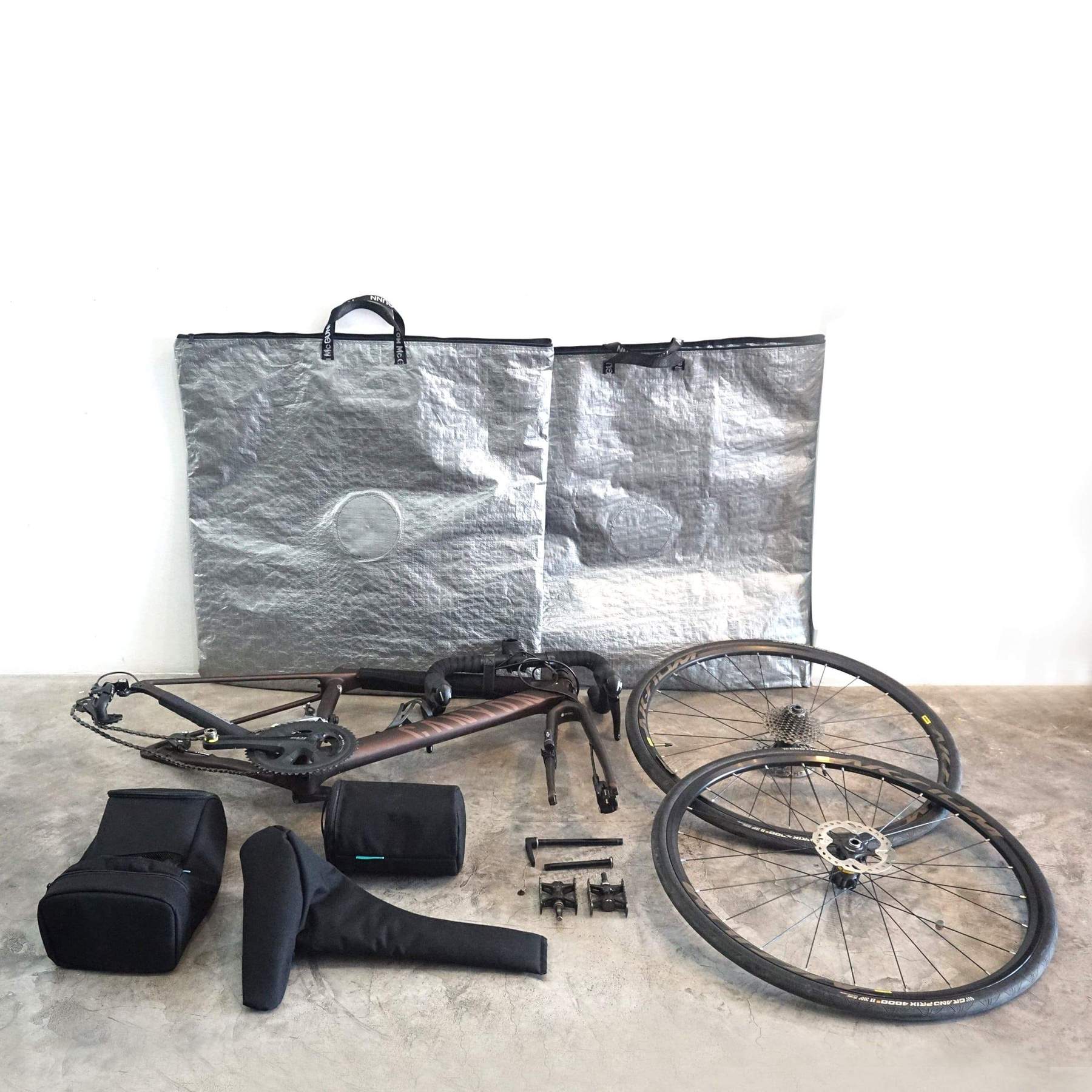 VINCITA B144E-BL กระเป๋าเดินทางสำหรับใส่จักรยานแบบมีล้อลาก (ถอดล้อหน้า-หลัง) พร้อมอุปกรณ์ป้องกัน
