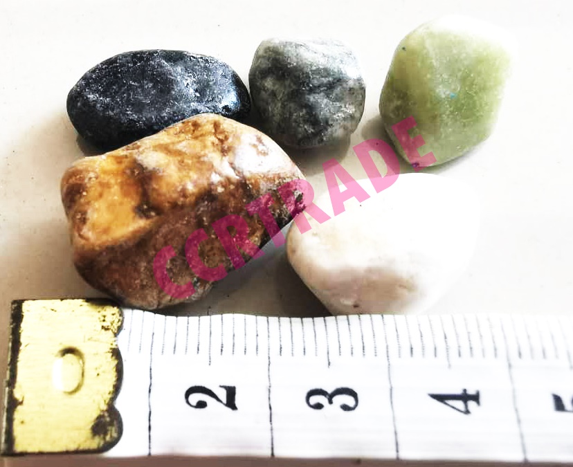 หินสีธรรมชาติ 500 กรัม ถุงตาข่าย