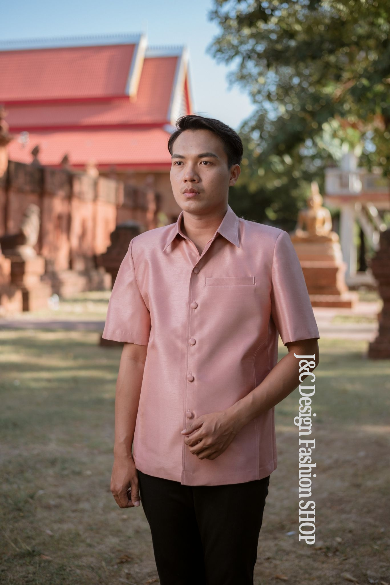 เสื้อสูทชายไหมแพรทิพย์สี pink gold เสื้อสูทชายไหมประดิษฐ์ สูทผ้าไทยชาย ซาฟารีผ้าไทยชายสี pink gold