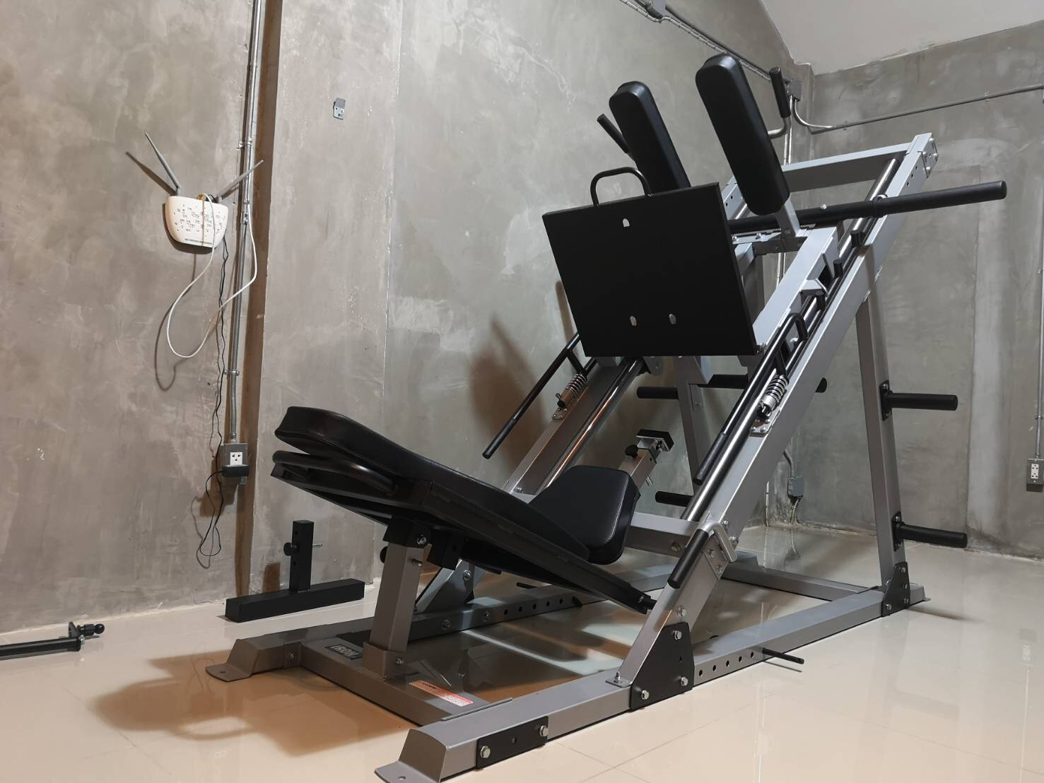 Leg press & Hack Squat iรุ่น 902