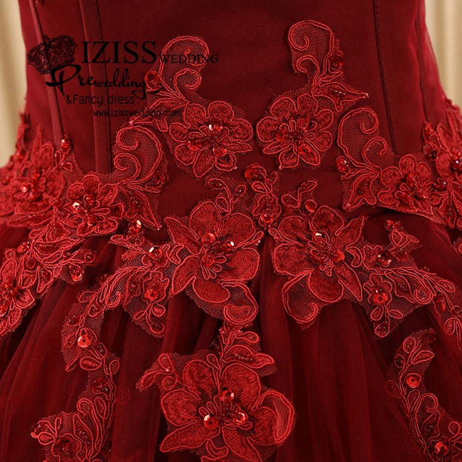 RM002 **งานตัดเกรด A**พรีออเดอร์ชุดราตรีหรูหรา ชุดแต่งงาน ชุดพรีเวดดิ้งสั่งตัดได้ค่ะ งานเกรดพรีเมี่ยม ตัดเย็บปราณีต สวมใส่สวยงามดุจเจ้าหญิง