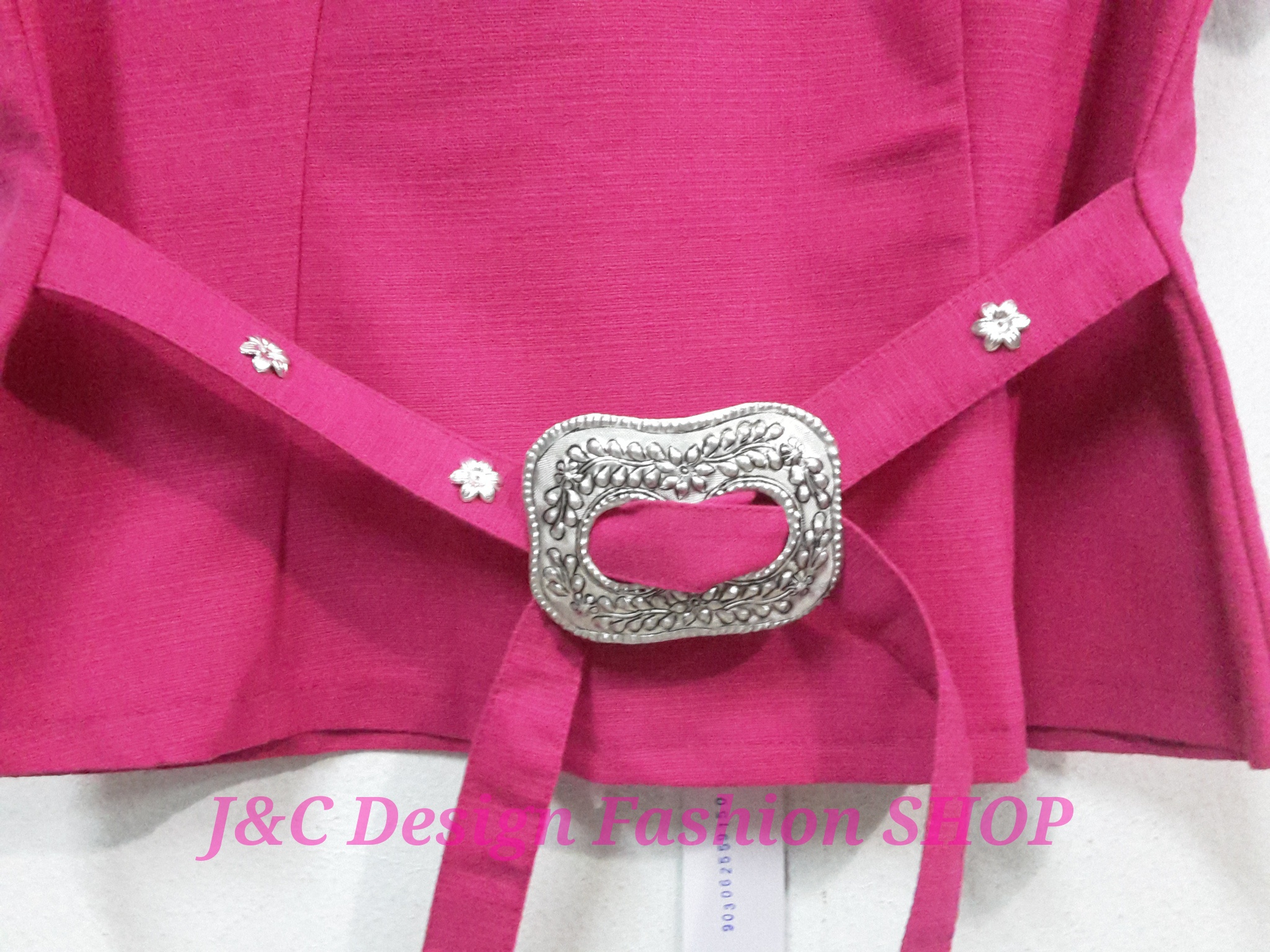 เสื้อผ้าไทย เสื้อผ้าฝ้าย เสื้อใส่ผ้าซิ่น เสื้อผ้าทอพื้นเมือง เสื้อผ้าฝ้ายสีชมพูบานเย็นแต่ง ปักโลหะสีเงิน