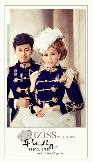 PW058 - **พร้อมส่งทั้งเซ็ท** ชุดคู่ถ่ายพรีเวดดิ้ง (prewedding dress) & ชุดแต่งงานแฟนซี (Fancy wedding dress)ชายหญิง "ธีมเจ้าหญิง-เจ้าชาย"